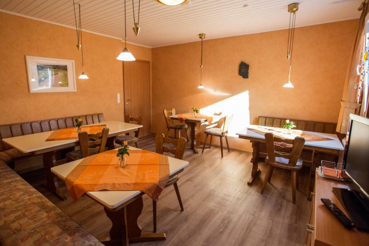 Pension Haus Am Walde Schmallenberg Bagian luar foto